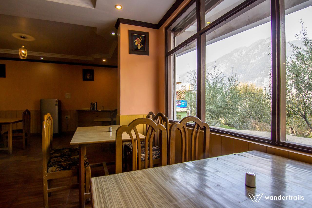 Flamingo Resort Manāli Екстериор снимка