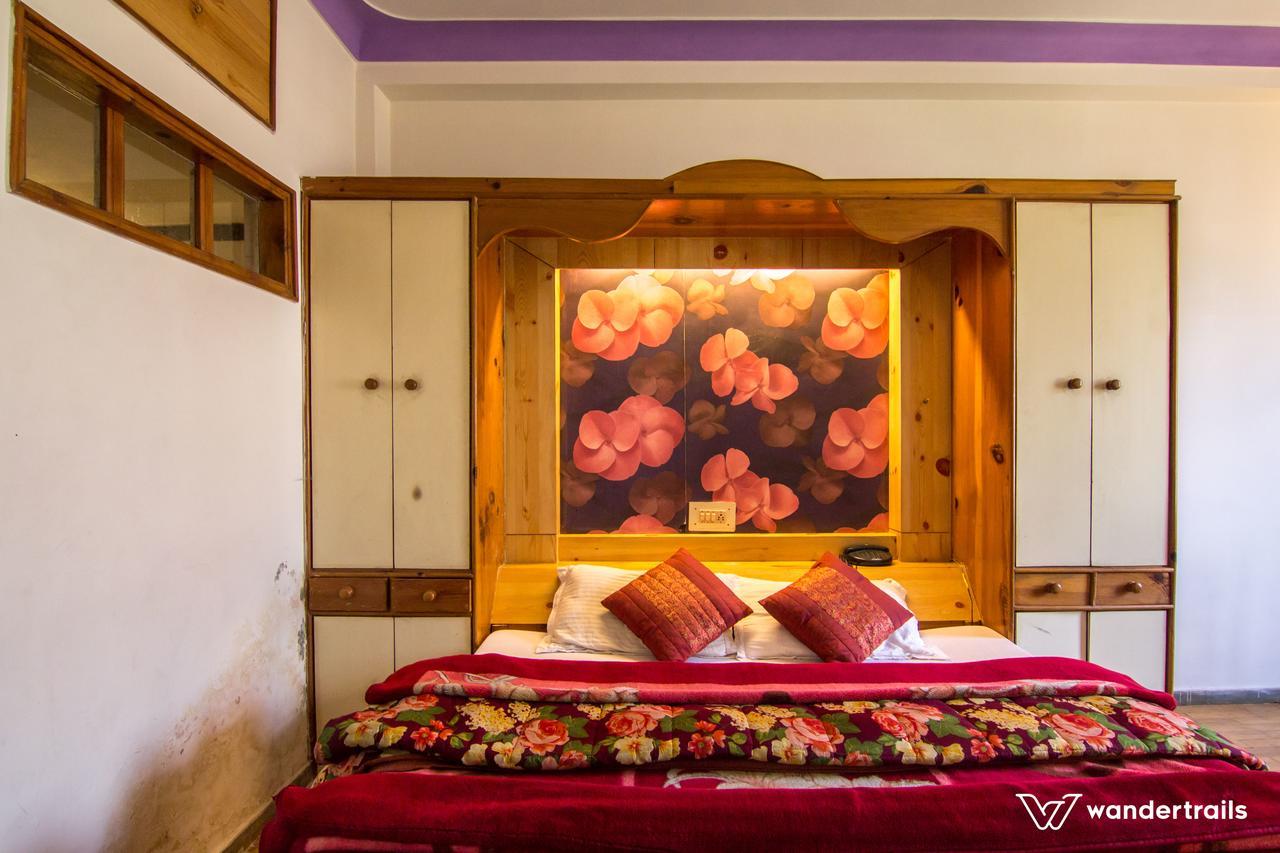 Flamingo Resort Manāli Екстериор снимка