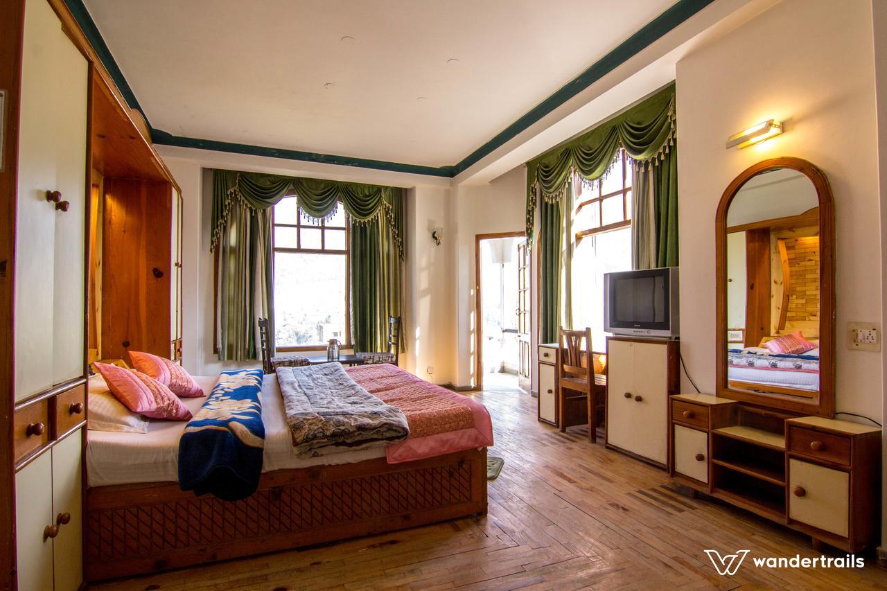 Flamingo Resort Manāli Екстериор снимка