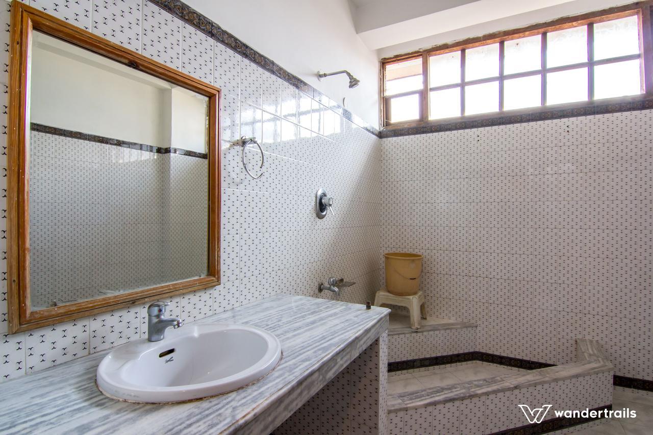 Flamingo Resort Manāli Екстериор снимка