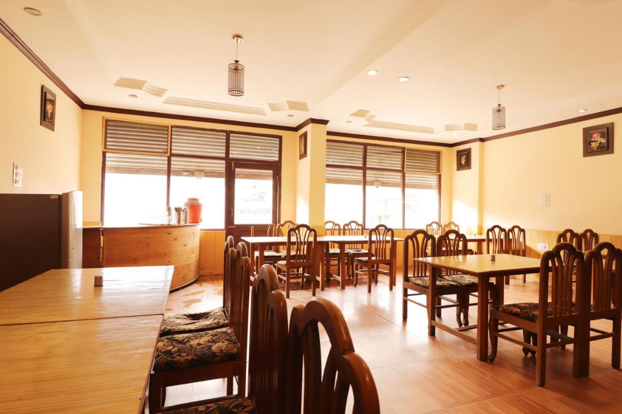 Flamingo Resort Manāli Екстериор снимка